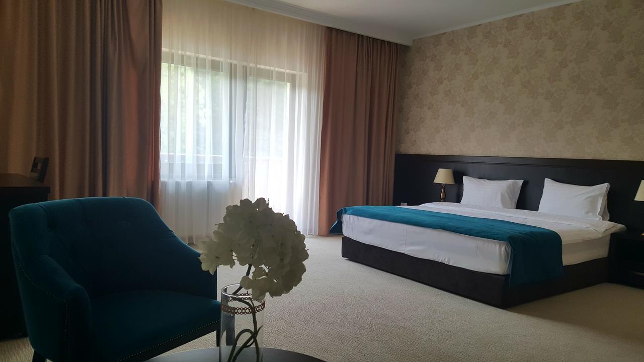 Flori De Mar Hotel เปอยานา เมอรูลุย ภายนอก รูปภาพ
