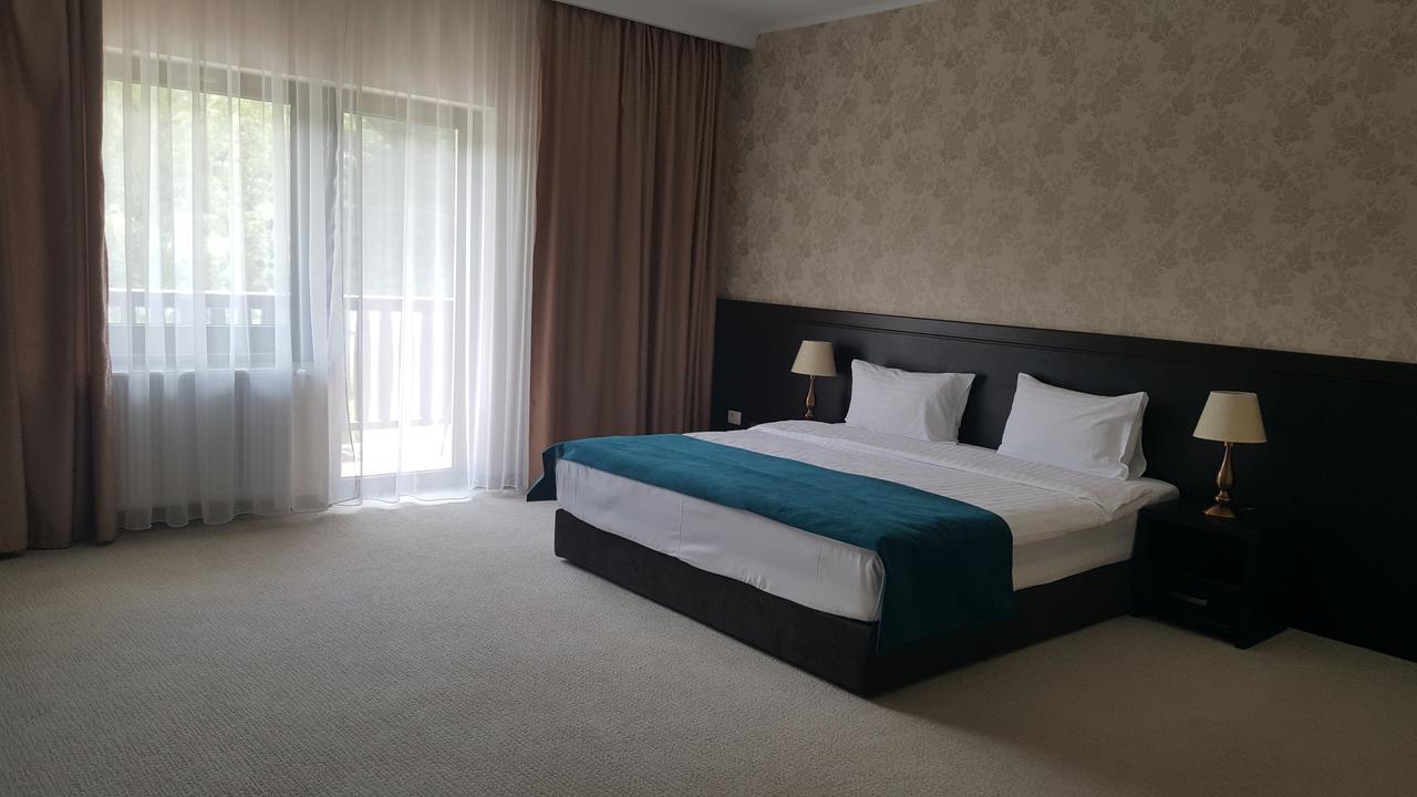 Flori De Mar Hotel เปอยานา เมอรูลุย ภายนอก รูปภาพ